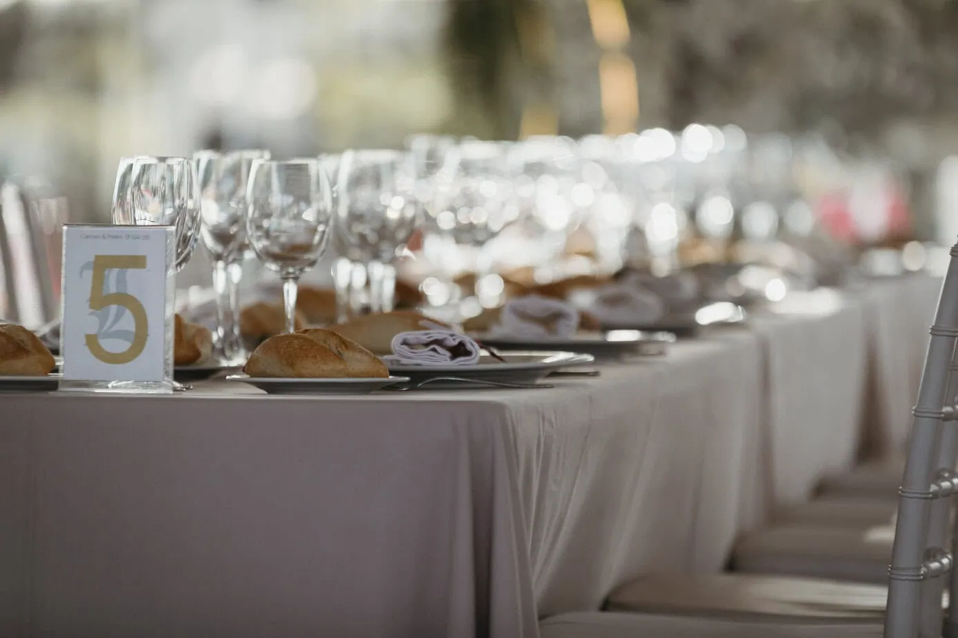 wedding cocktail hour finca la plata venue ()
