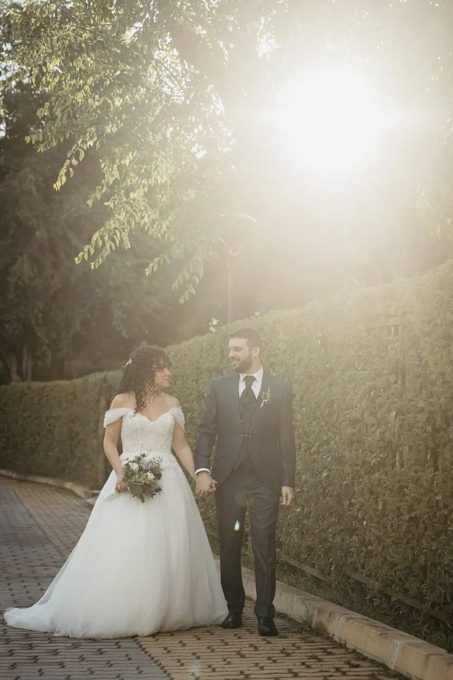 destination wedding spain couple portraits ()
