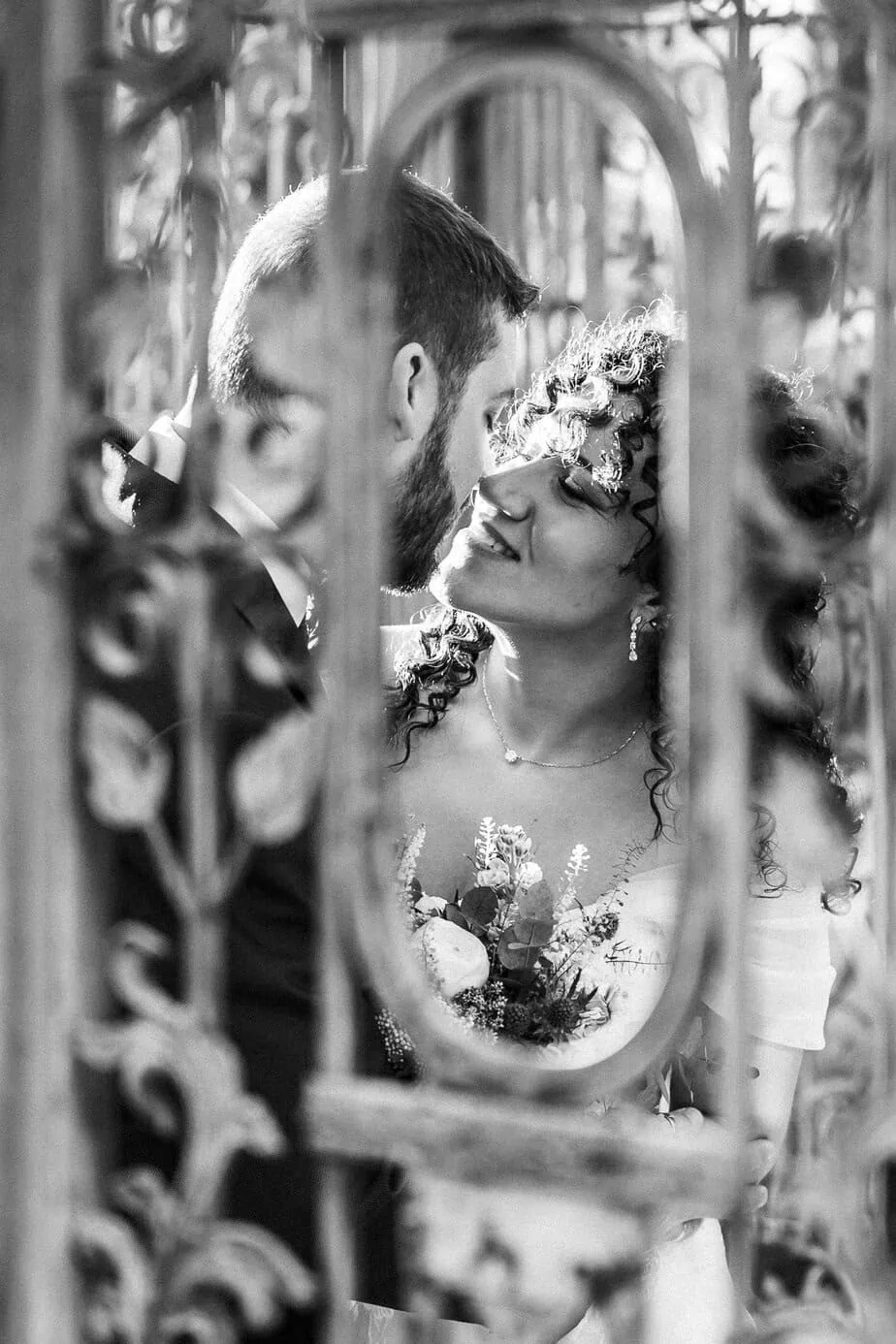 destination wedding spain couple portraits ()