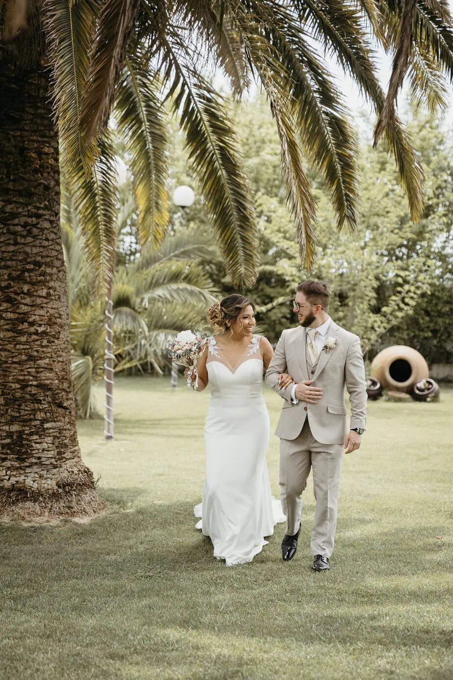 destination wedding spain couple portraits ()