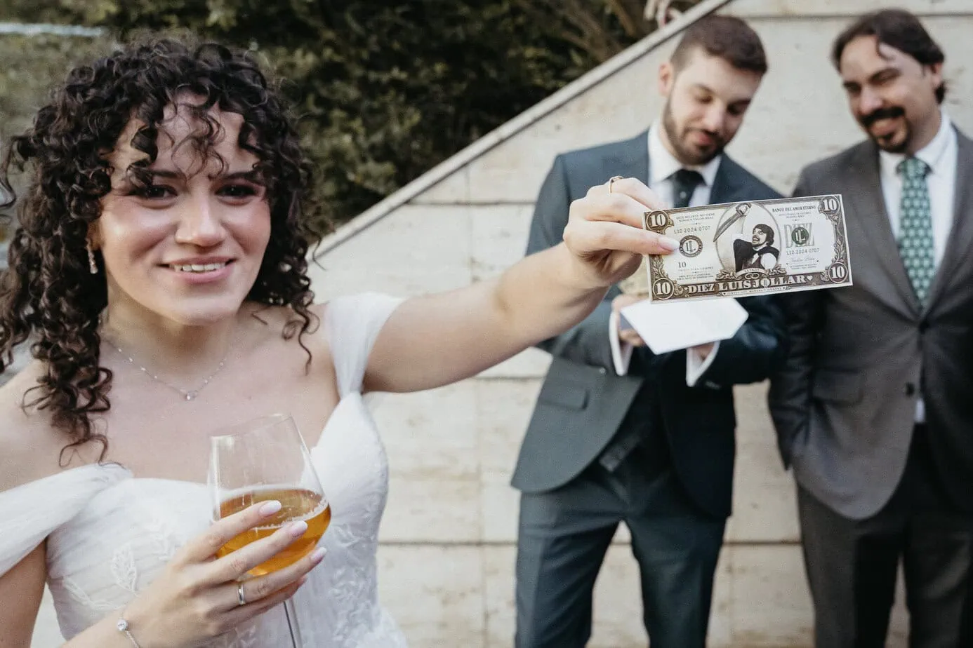 wedding cocktail hour complejo la ciguena venue ()