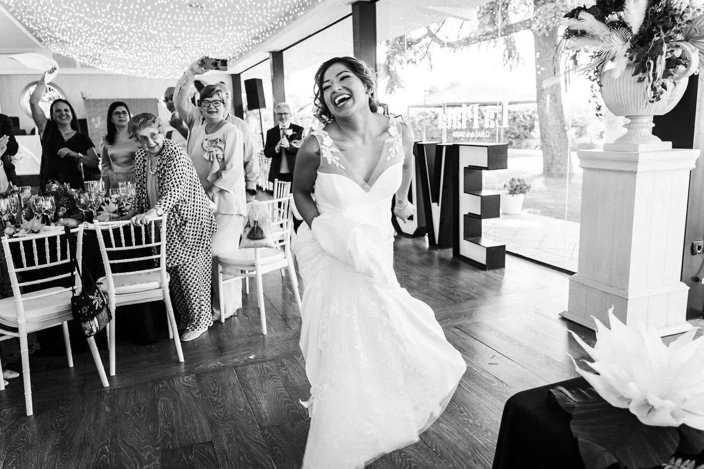 wedding cocktail hour finca la plata venue ()