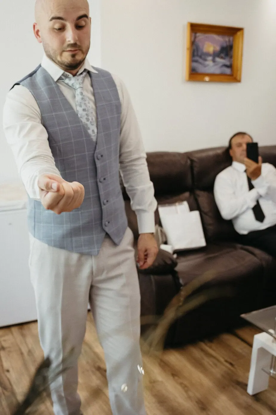 groom getting ready fotoarte c ()