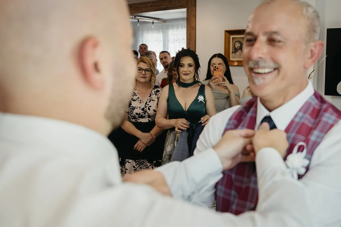 groom getting ready fotoarte c ()