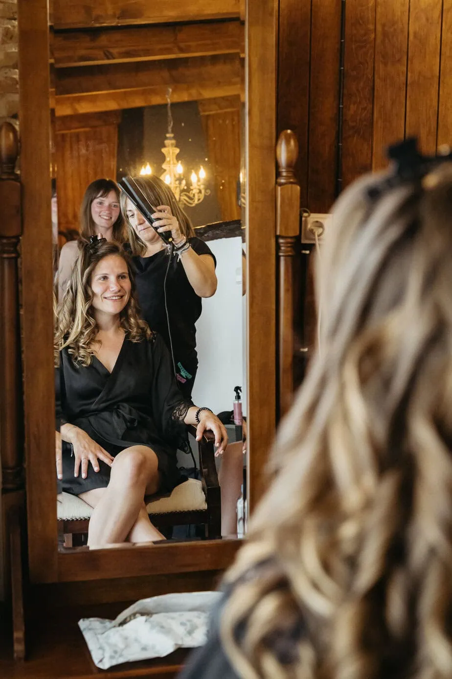 bride getting ready details casas de lujan ()