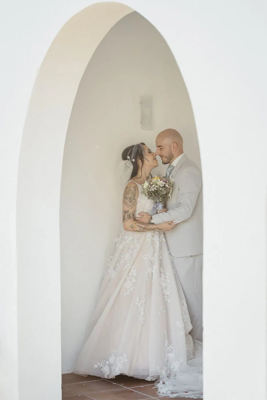 destination wedding spain couple portraits ()