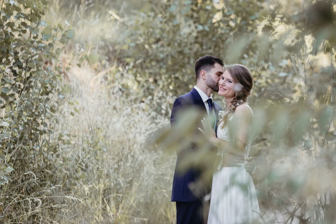 Fotógrafos de bodas en Hospedería Casas de Luján durante el gran día de Lisa y Pablo.