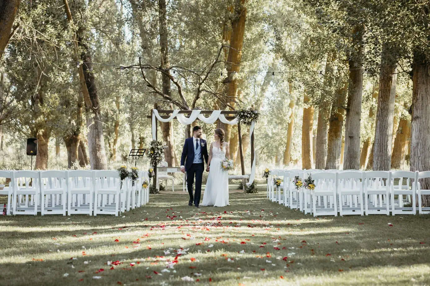 outdoor wedding portraits casas de lujan ()