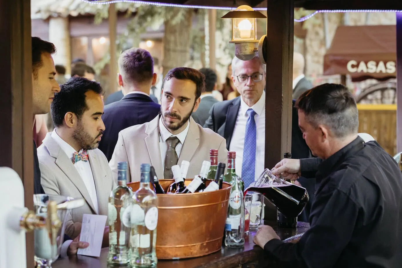 wedding cocktail hour entertainment casas de lujan ()