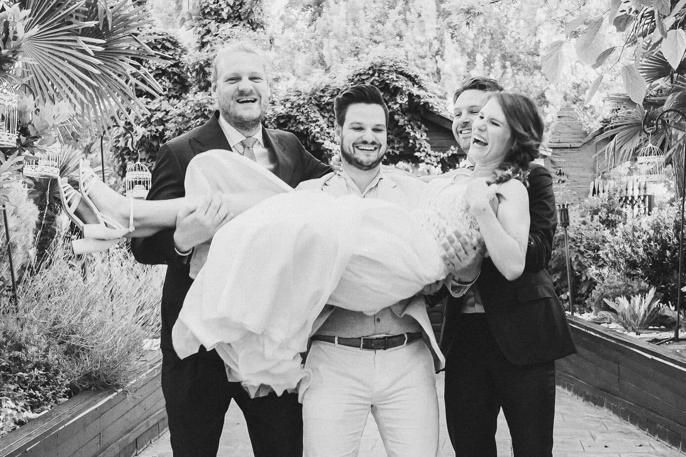 wedding cocktail hour entertainment casas de lujan ()