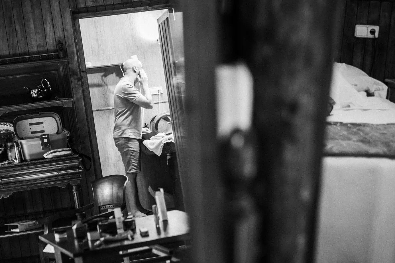 wedding groom preparations hospederia casas de lujan cuenca fotoarte c ()