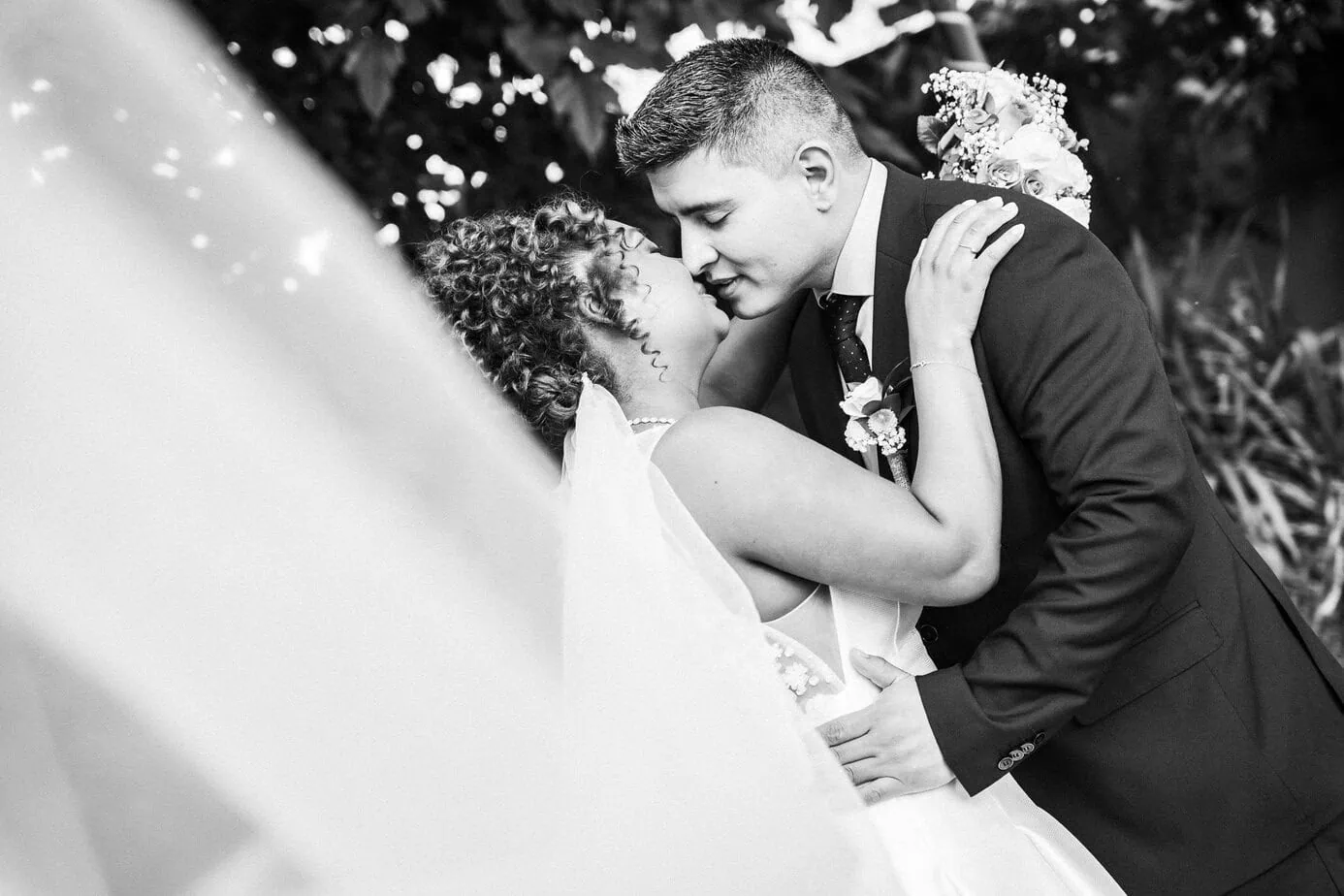 destination wedding spain couple portraits ()