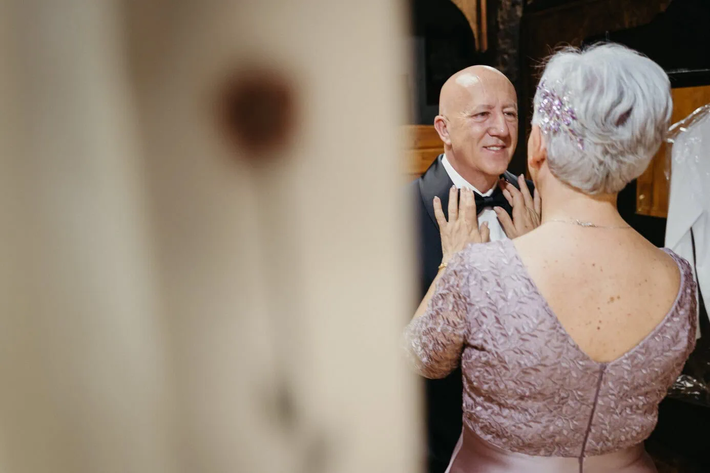 wedding groom preparations hospederia casas de lujan cuenca fotoarte c ()