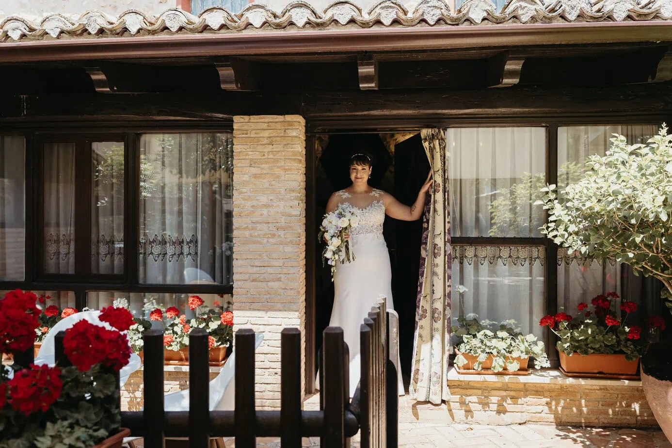 wedding guests arrival hospederia casas de lujan cuenca fotoarte c ()