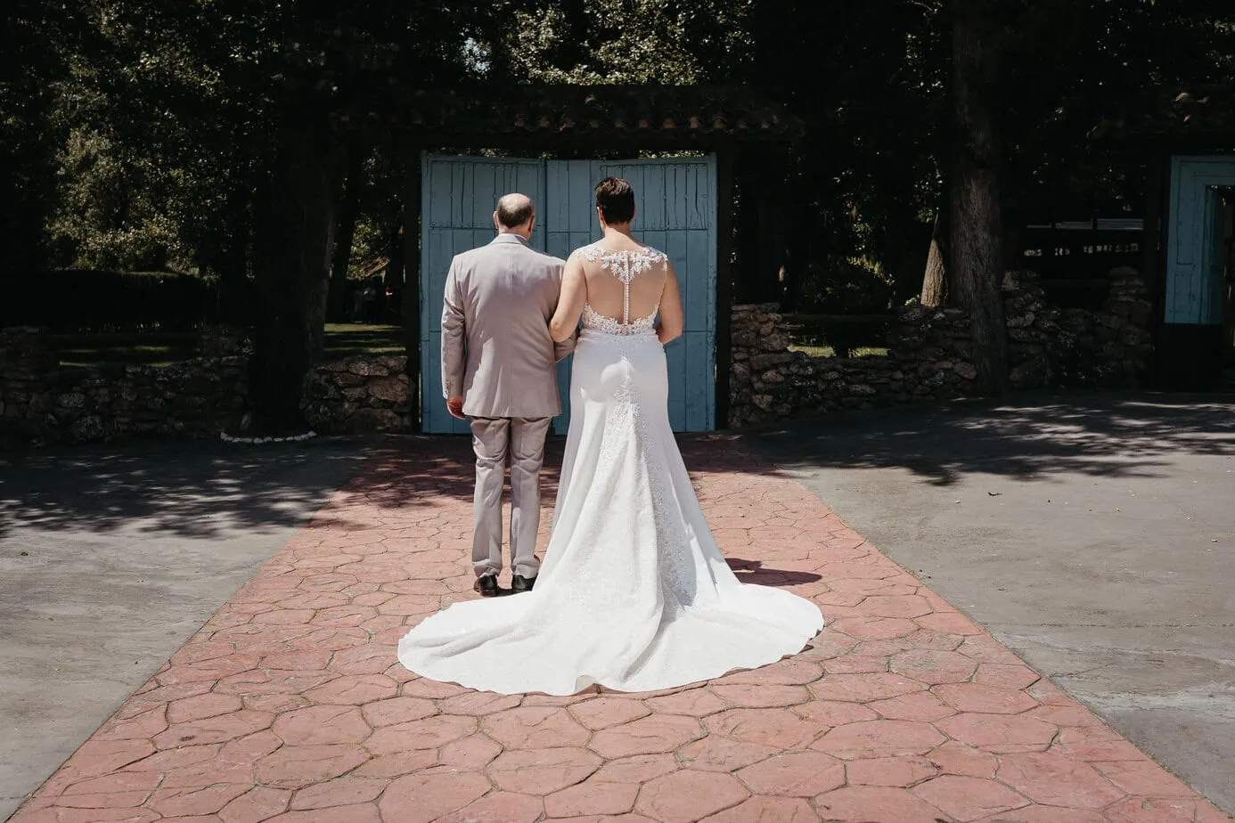 wedding guests arrival hospederia casas de lujan cuenca fotoarte c ()