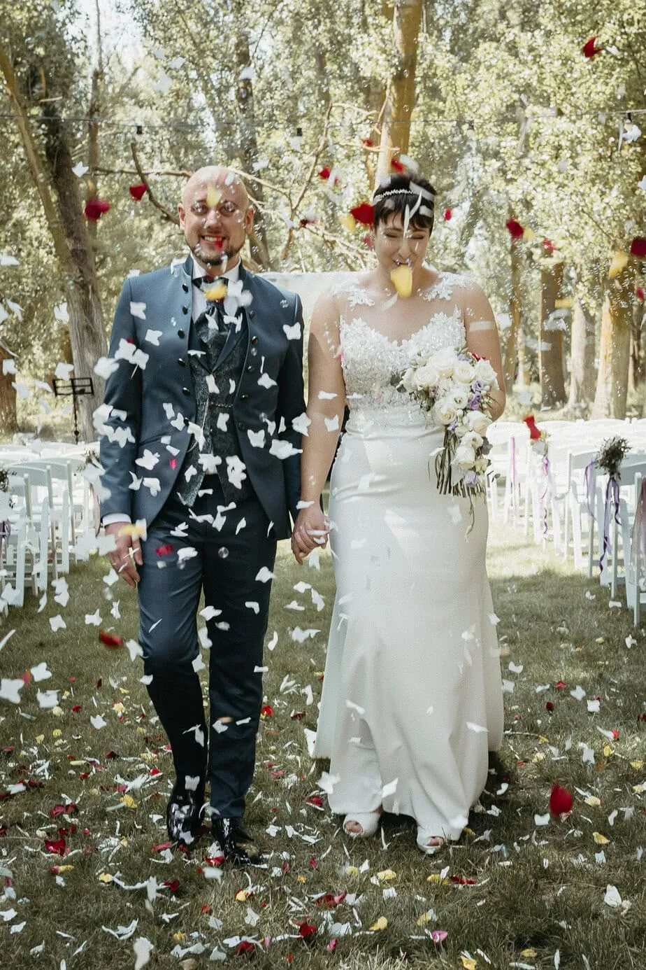 outdoor wedding ceremony hospederia casas de lujan cuenca fotoarte c ()