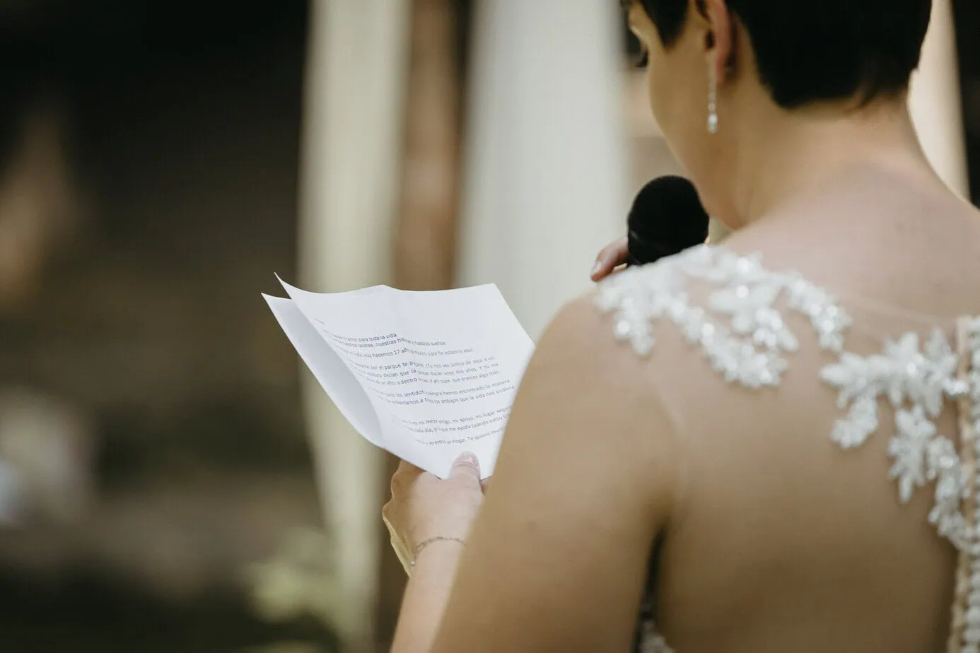 outdoor wedding ceremony hospederia casas de lujan cuenca fotoarte c ()