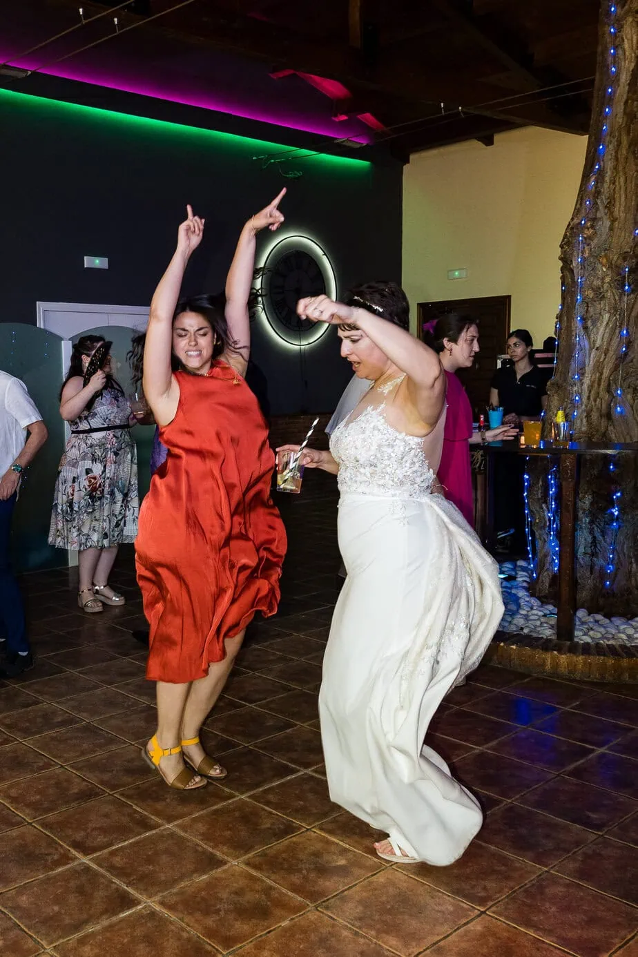 wedding party dance hospederia casas de lujan cuenca fotoarte c ()