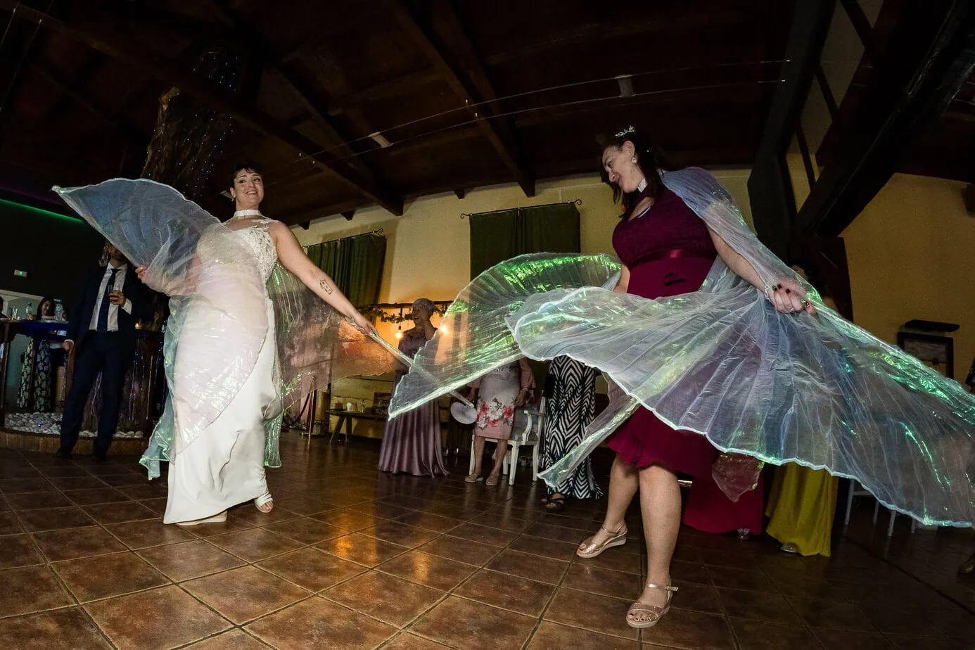 wedding party dance hospederia casas de lujan cuenca fotoarte c ()