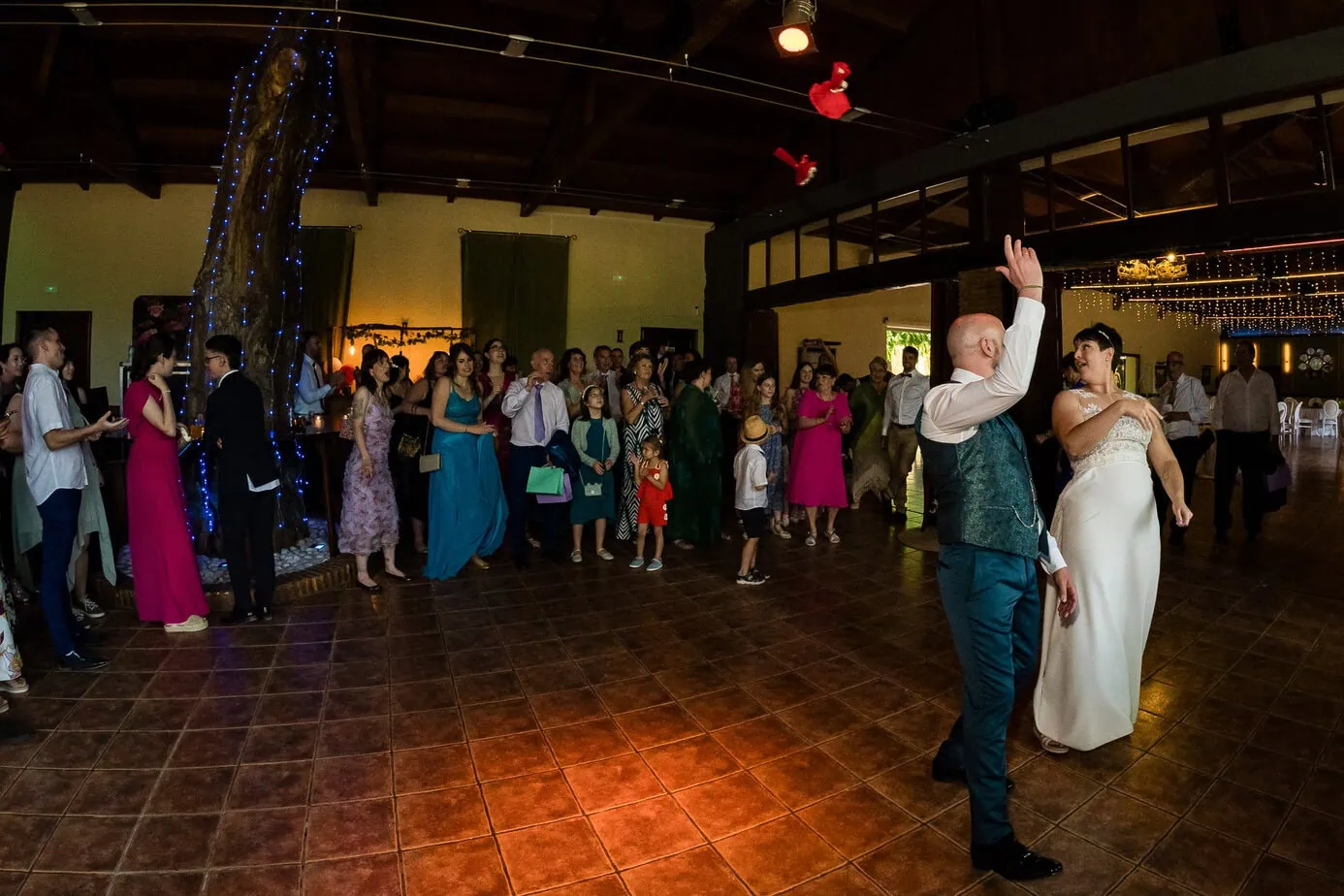 wedding party dance hospederia casas de lujan cuenca fotoarte c ()