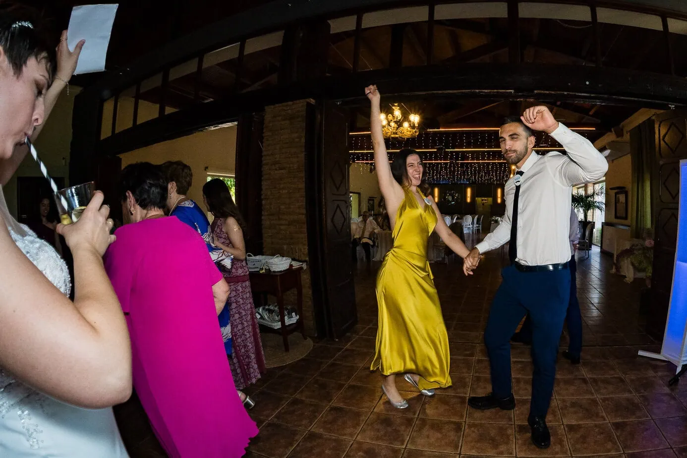 wedding party dance hospederia casas de lujan cuenca fotoarte c ()